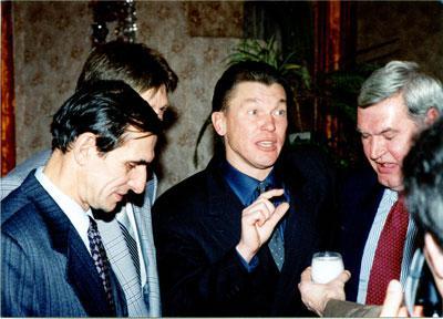 Футбол. Фото (оригинал). Олег Блохин, Стефан Решко, Евгений Рудаков. 1997