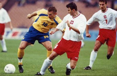Футбол. Фото (оригинал). 2000. Украина - Польша. Андрей Шевченко