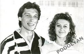 Футбол. Фото (оригинал). Олег Протасов. 1990-е. С женой