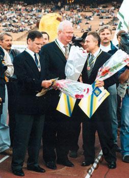 Футбол. Фото (оригинал). В.Лобановский, Й.Сабо, Г.Суркис (Динамо Киев). 1990-е