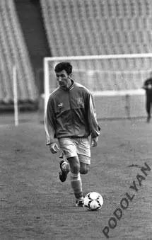 Футбол. Фото (оригинал). Александр Евтушок (сборная Украины). 1990-е