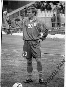 Футбол. Фото (оригинал). Юрий Калитвинцев (сборная Украины). 1997. Молдова