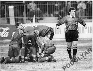 Футбол. Фото (оригинал). Украина - Северная Ирландия. 1997