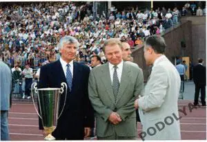 Футбол. Фото (оригинал). В.Банников, Л.Кучма, Г.Суркис (Украина). 1990-е