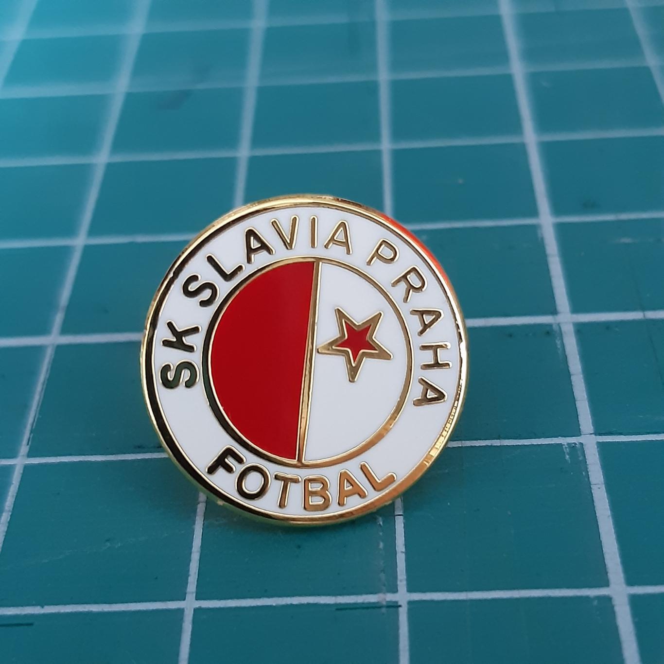 ФК Славия (Sportovni Klub Slavia Praha)