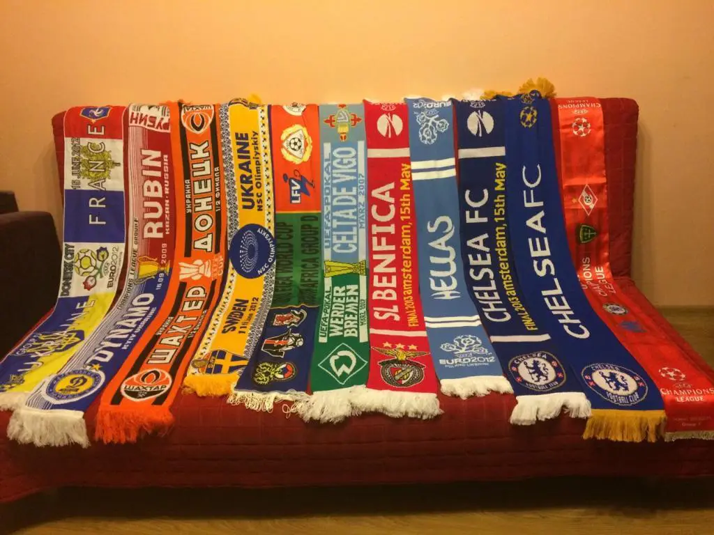 Матчевые футбольные шарфы 2