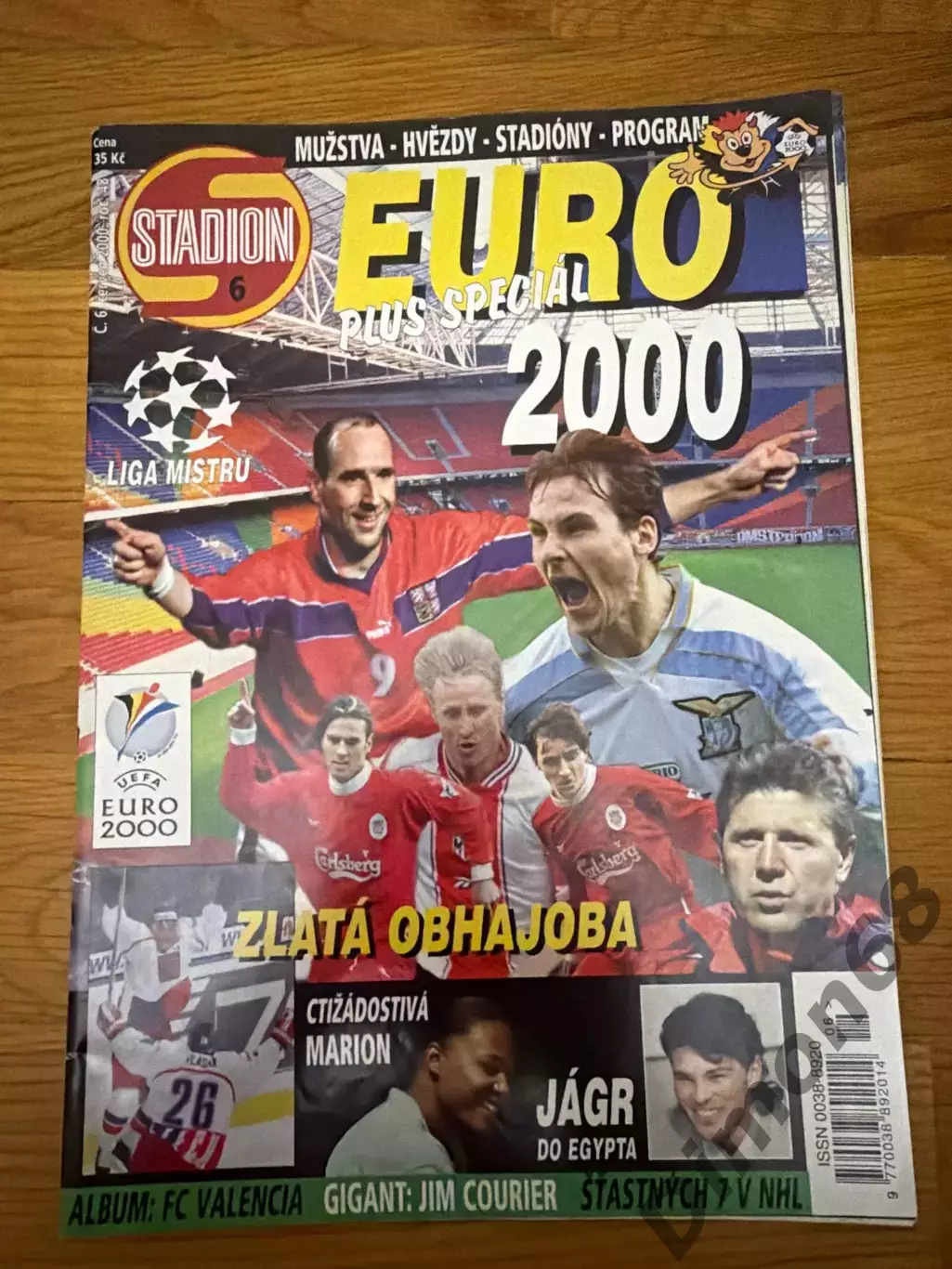 Stadion’ 6 . Спецвыпуск евро 2000г один лист отсутствует