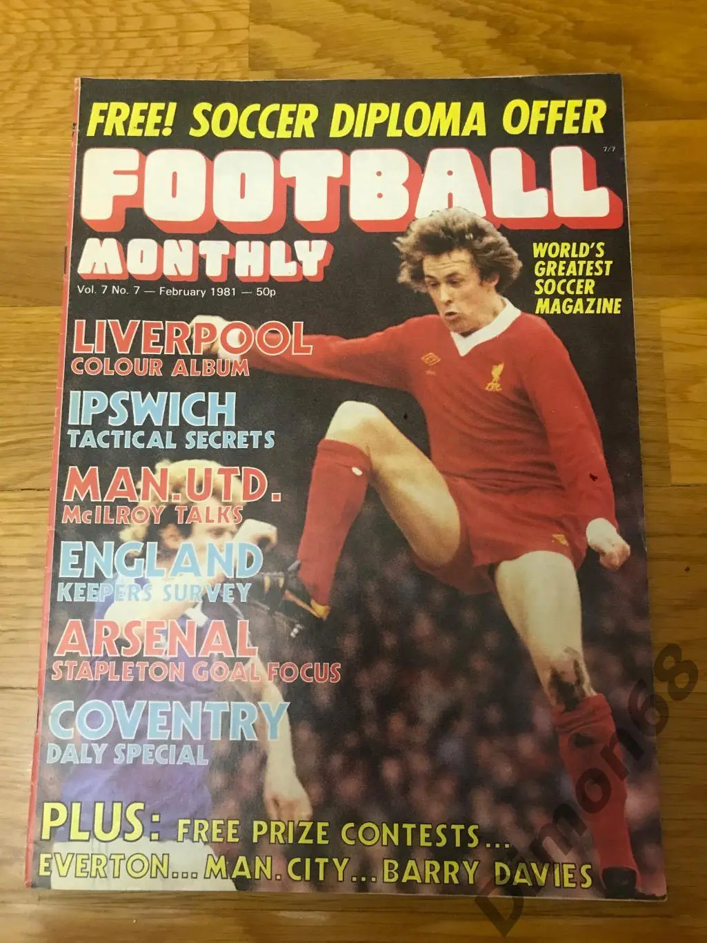 Football monthly 1981г без двойного постера посередине
