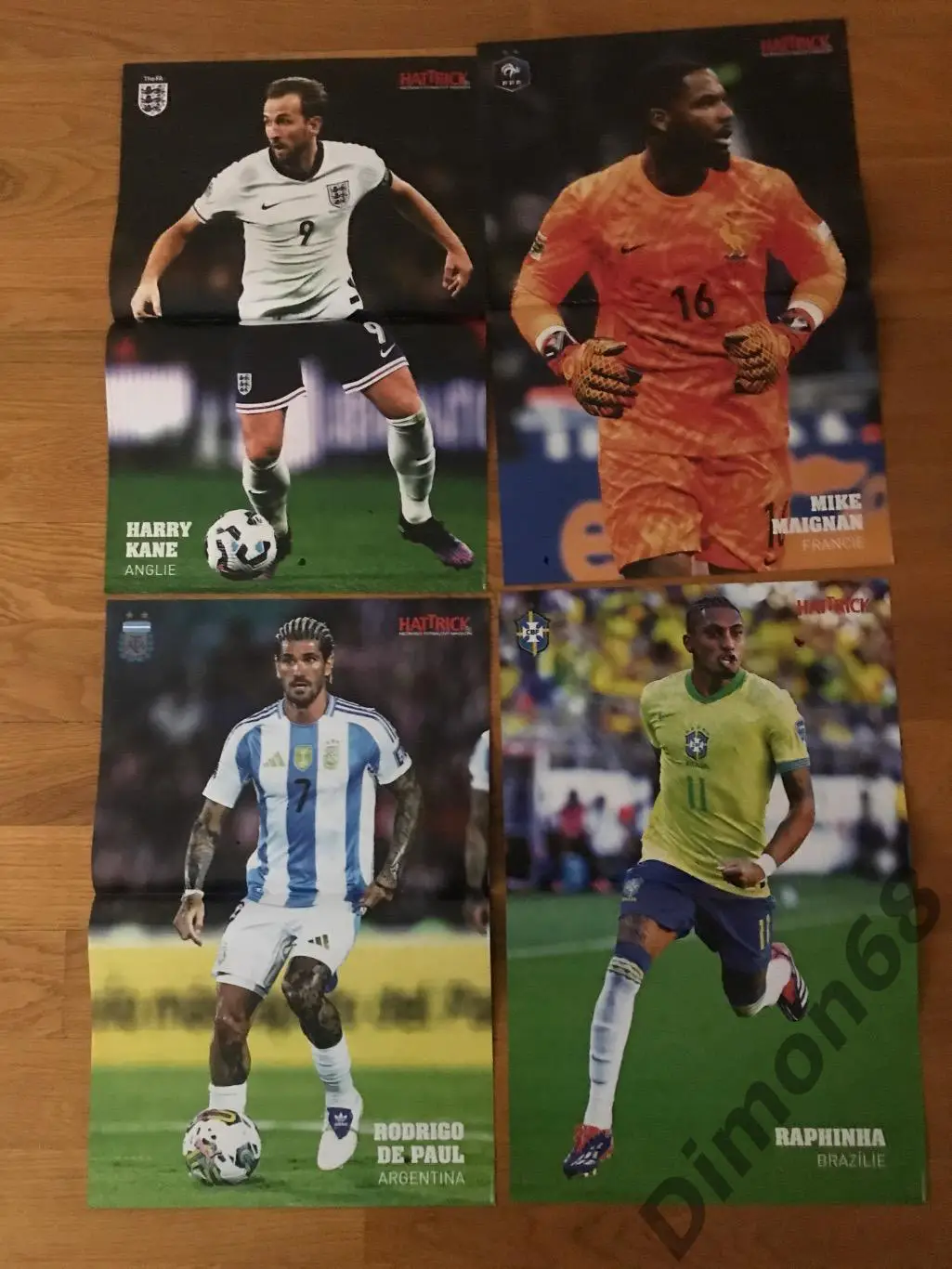 HATTRICK 20штшт всё одним лотом 400р постеров игроков