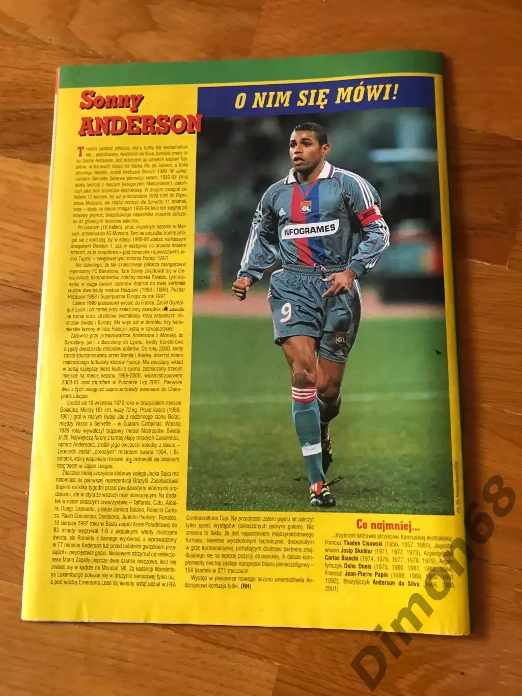 Pilka nozna номер 31 2001г без центрального постера а3 2