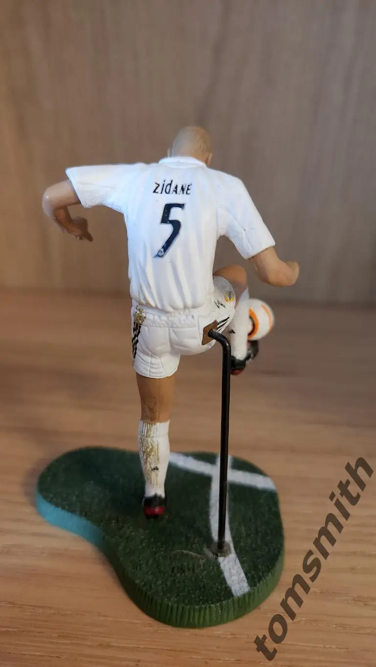 Фигурка футболиста Реал Мадрид FT champs Зинедин Зидан Zinedine Zidane