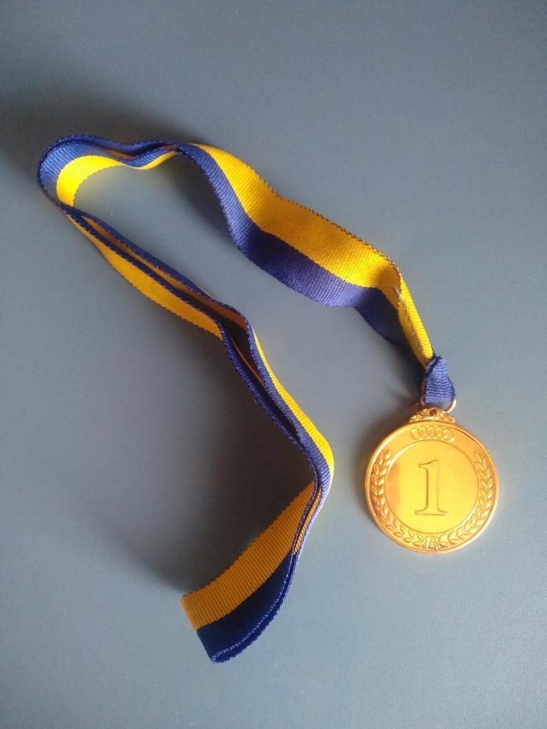 Медаль чемпиона города Днепропетровск по футболу. Начало 2000 - х годов