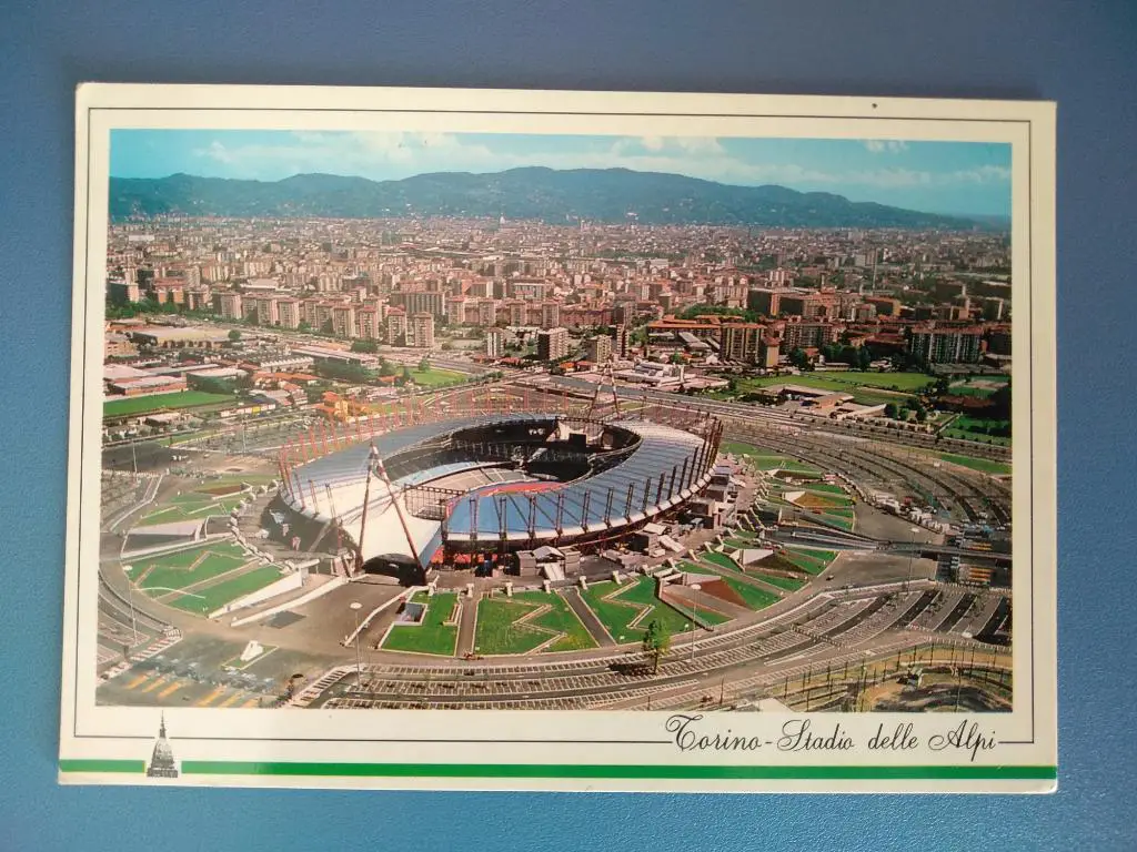 Открытка старая. Стадион Делле Альпи. Турин Италия. Ювентус Италия