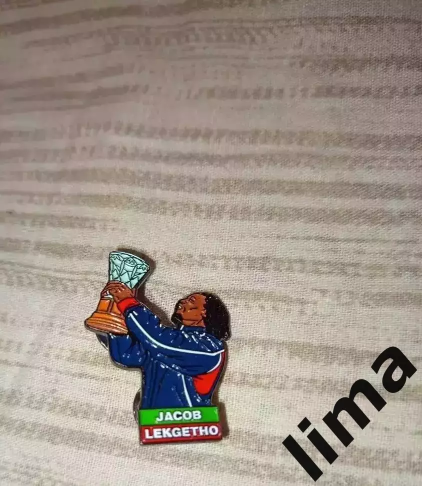 Знак ФК Локомотив Москва Джейкоб Лекхето