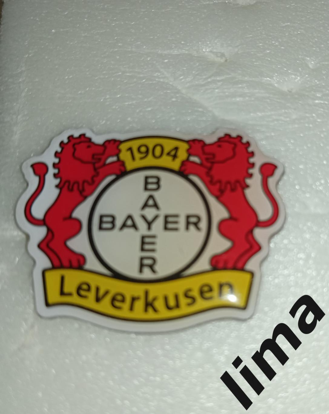 Знак Официальный ФК Байер Леверкузен 2000- е года