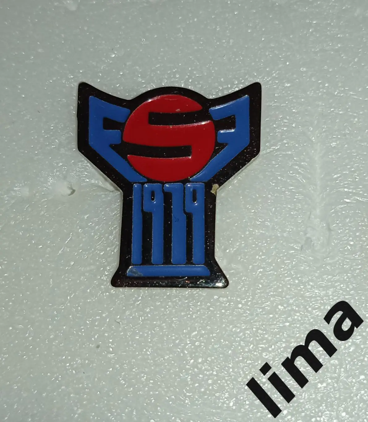 Знак Федерация футбола Фарерские острова Официальный 2000- е года