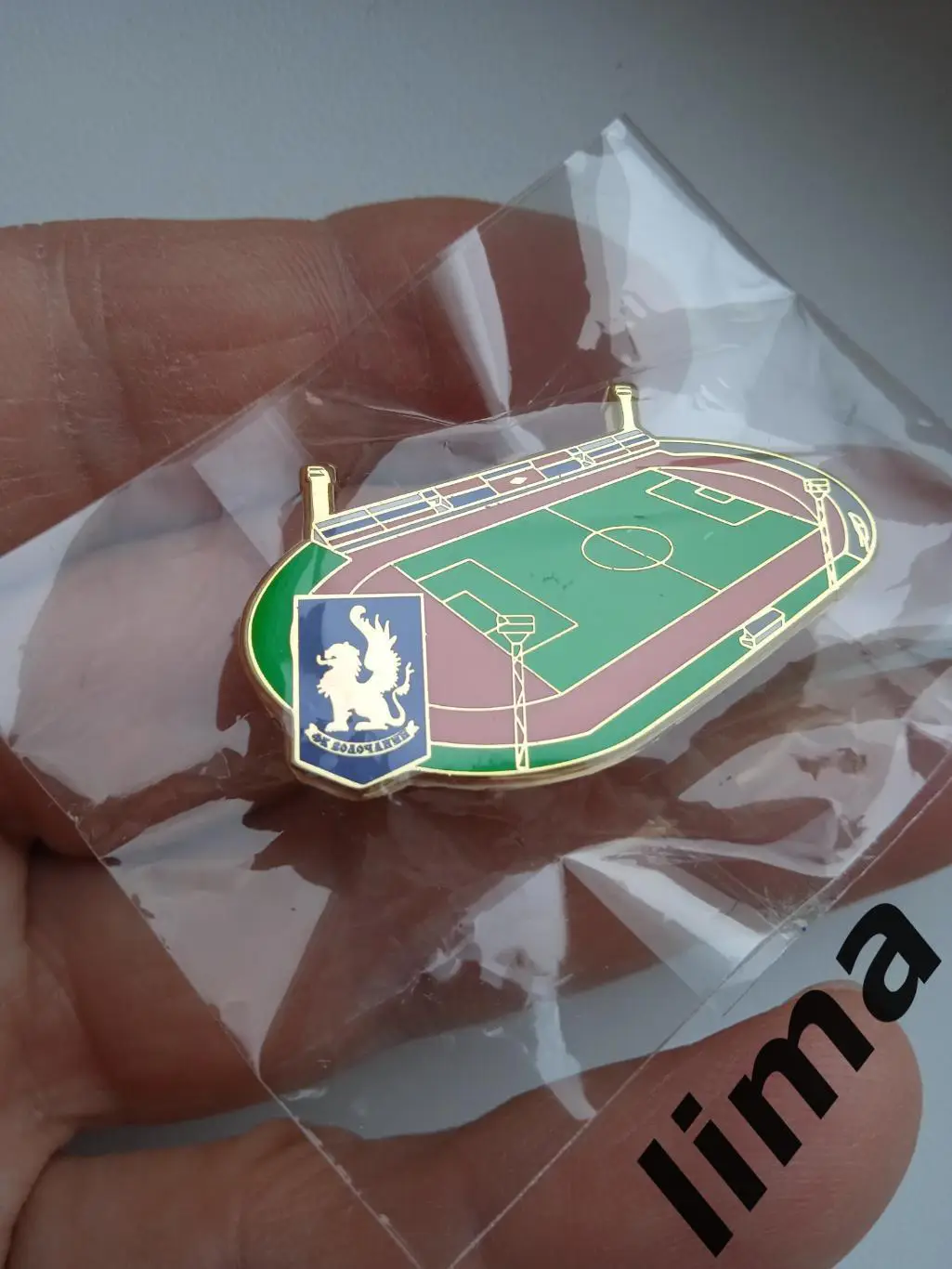 Знак ФК Вышний Волочёк/СТАДИОН СПАРТАК г.ВЫШНИЙ ВОЛОЧЁК хард