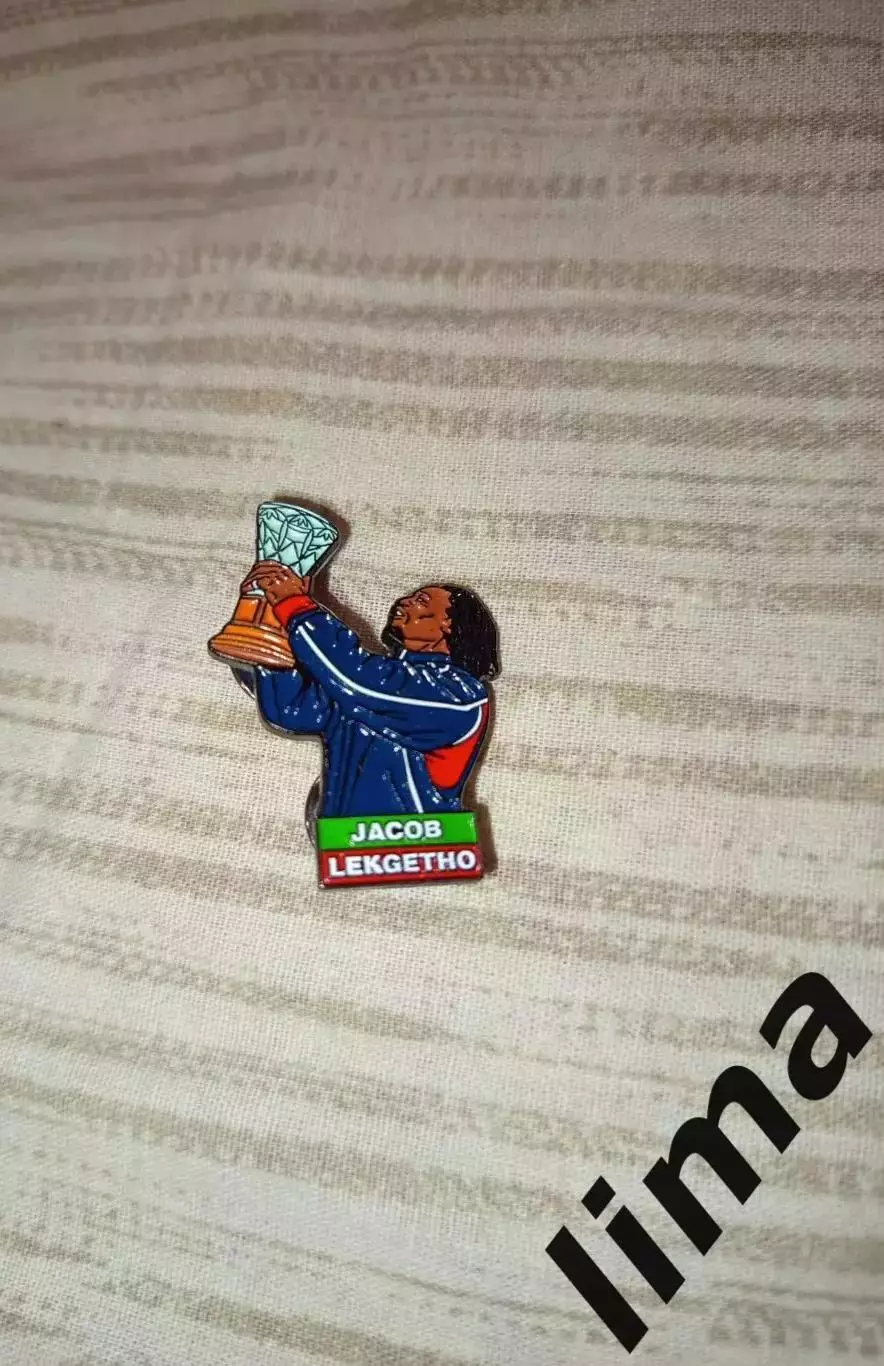 Знак ФК Локомотив Москва Джейкоб Лекхето