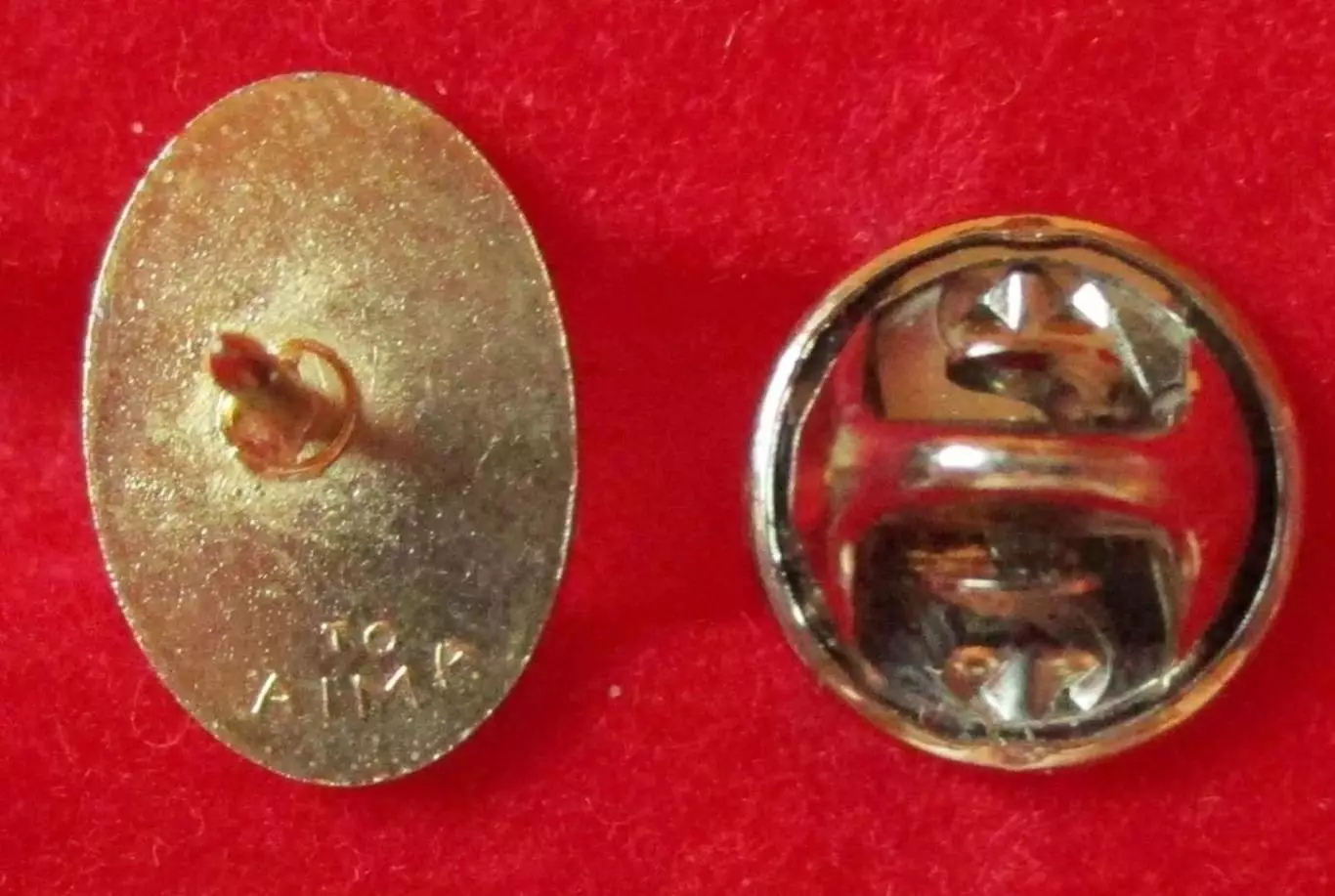 Значки.Футбол. Итальянский футбольный клуб - Ювентус. 2 1