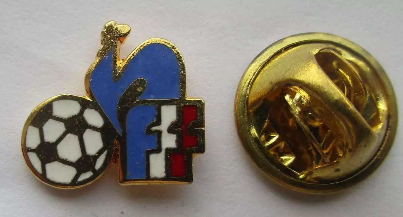 Федерация футбола Франции ( Эмаль. Arthus Bertrand )