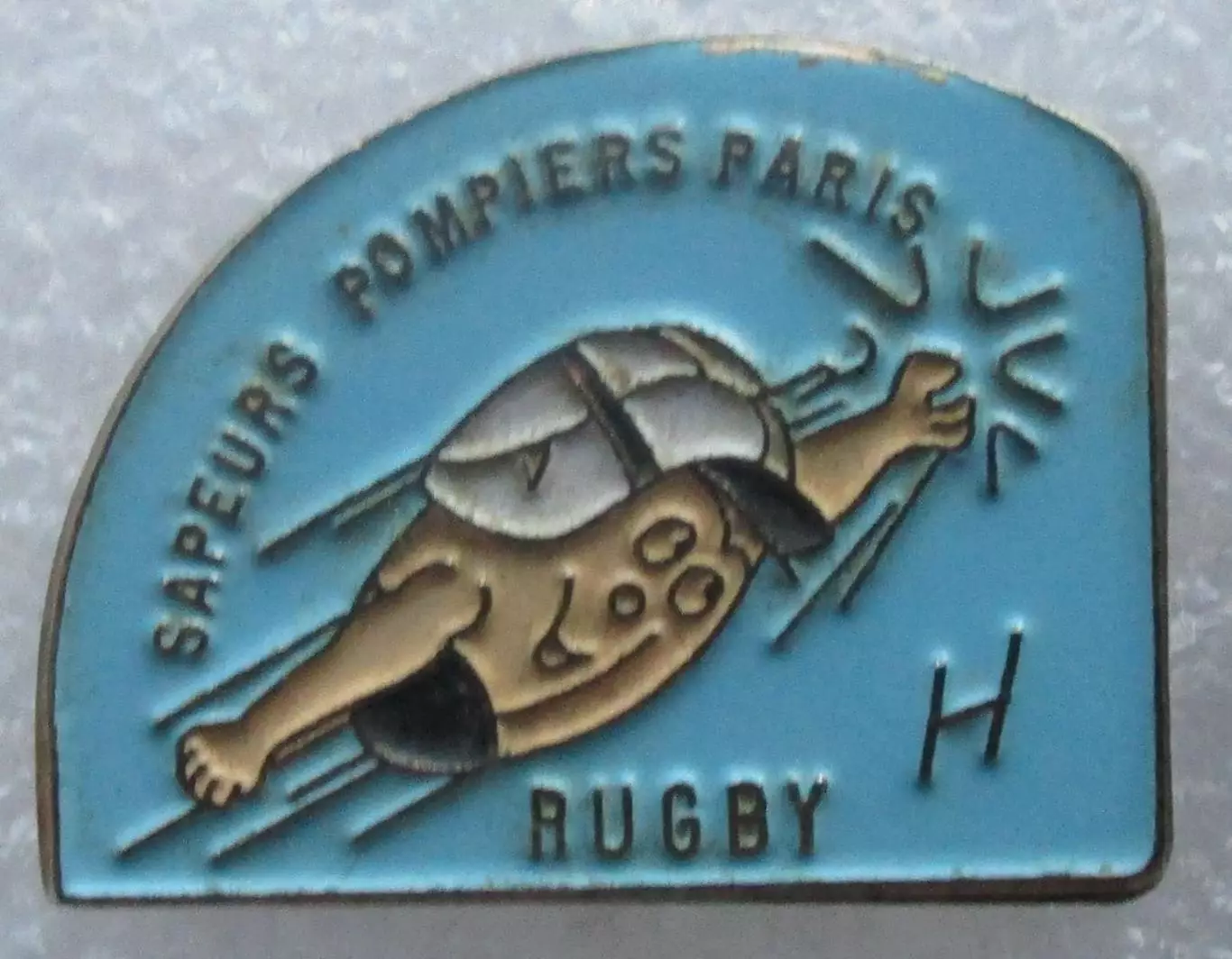 Значки Франция. Спорт - Регби. Регбийная команда пожарных Парижа ( Редкий ) 1