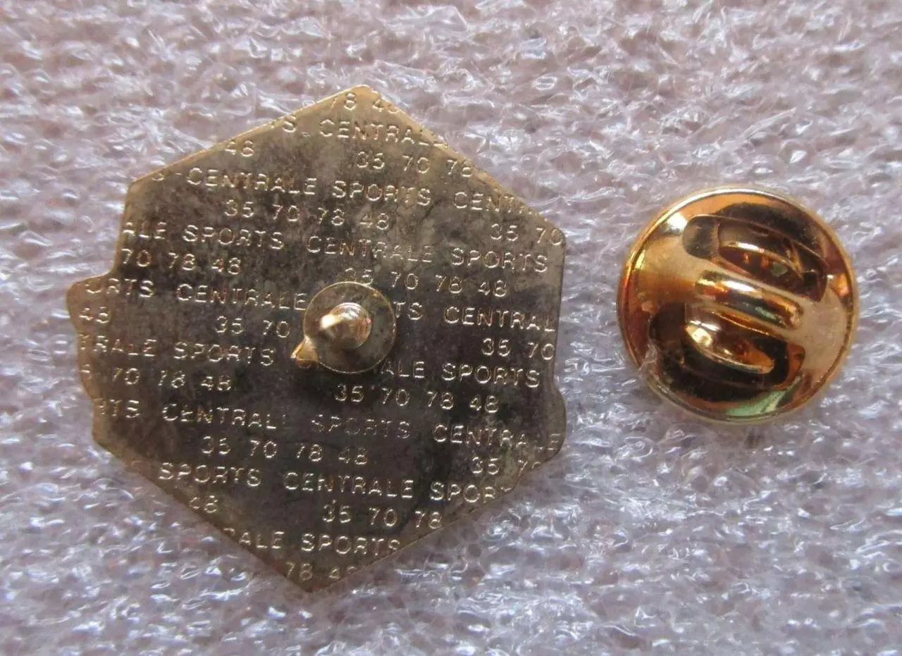 Значки Франция. Спорт - Ганбол. Гандбольный клуб города Руан. Крокодил. 1