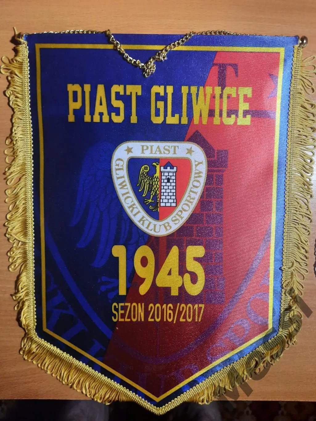 Вымпел ФК Пяст Гливице (Польша)