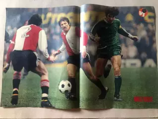 Voetbal international Постер 11