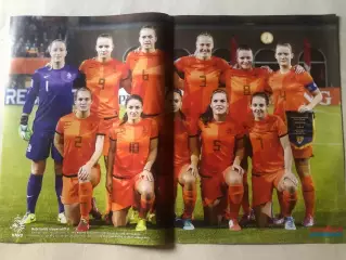 Voetbal international Постер 73