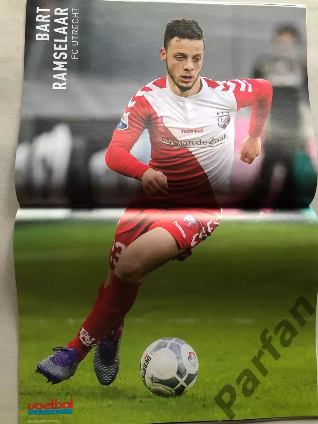 Voetbal international 2016 №9 1