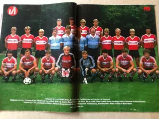 Voetbal international 1976 Постер ПСВ Ейндховен
