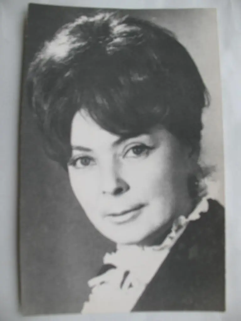 Открытка. Ольга Аросева