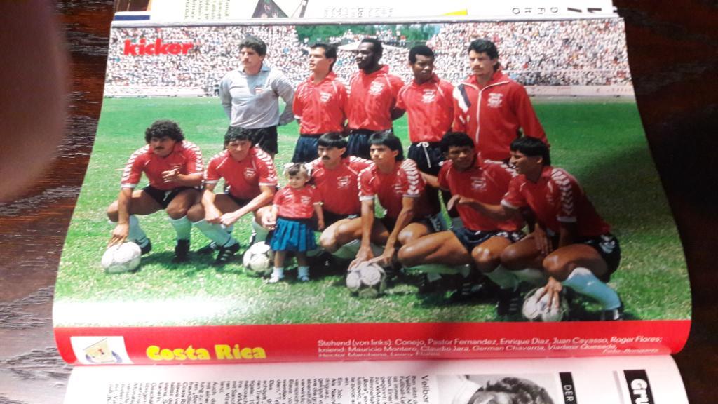 Футбол, Постер Коста Рика 1990 Кикер /Kicker/Стадион