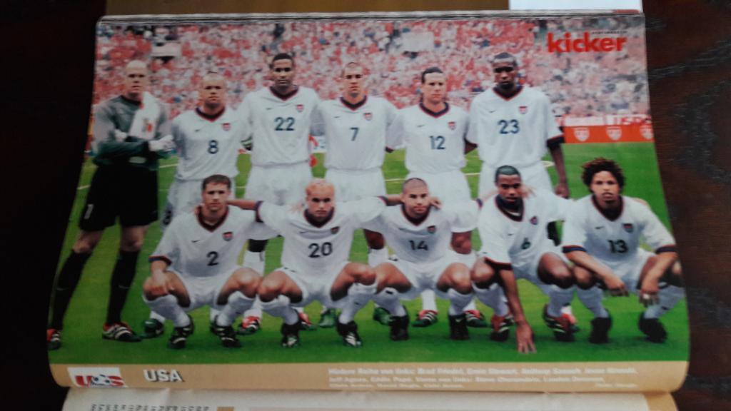 Футбол, Постер США 2002 Кикер /Kicker