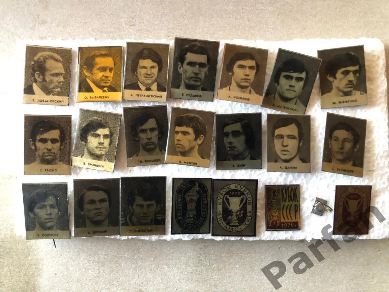 Знаки Динамо Київ