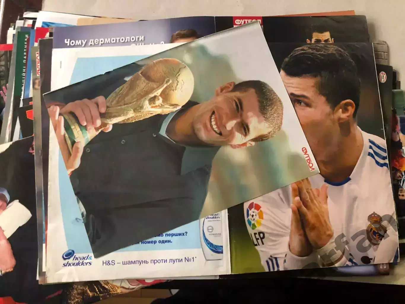 Обкладинка журналу Футбол Лот близько 250 шт.