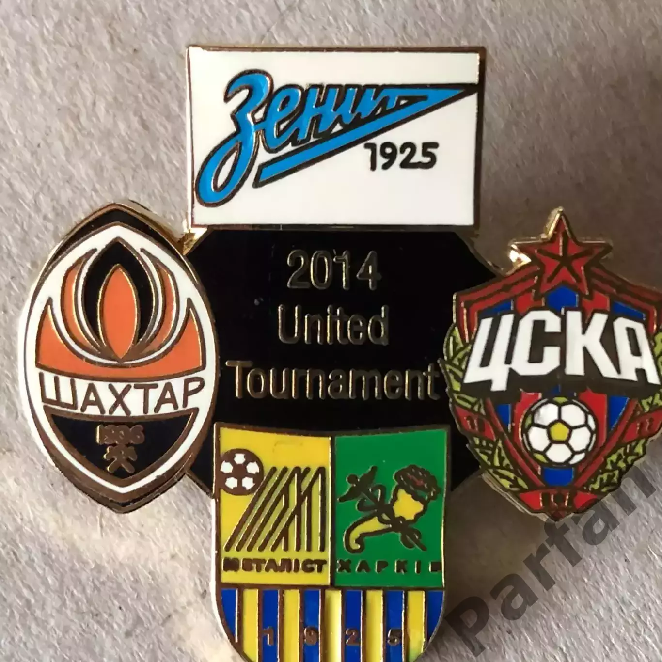 Знак Шахтар Металіст 2014 Емаль