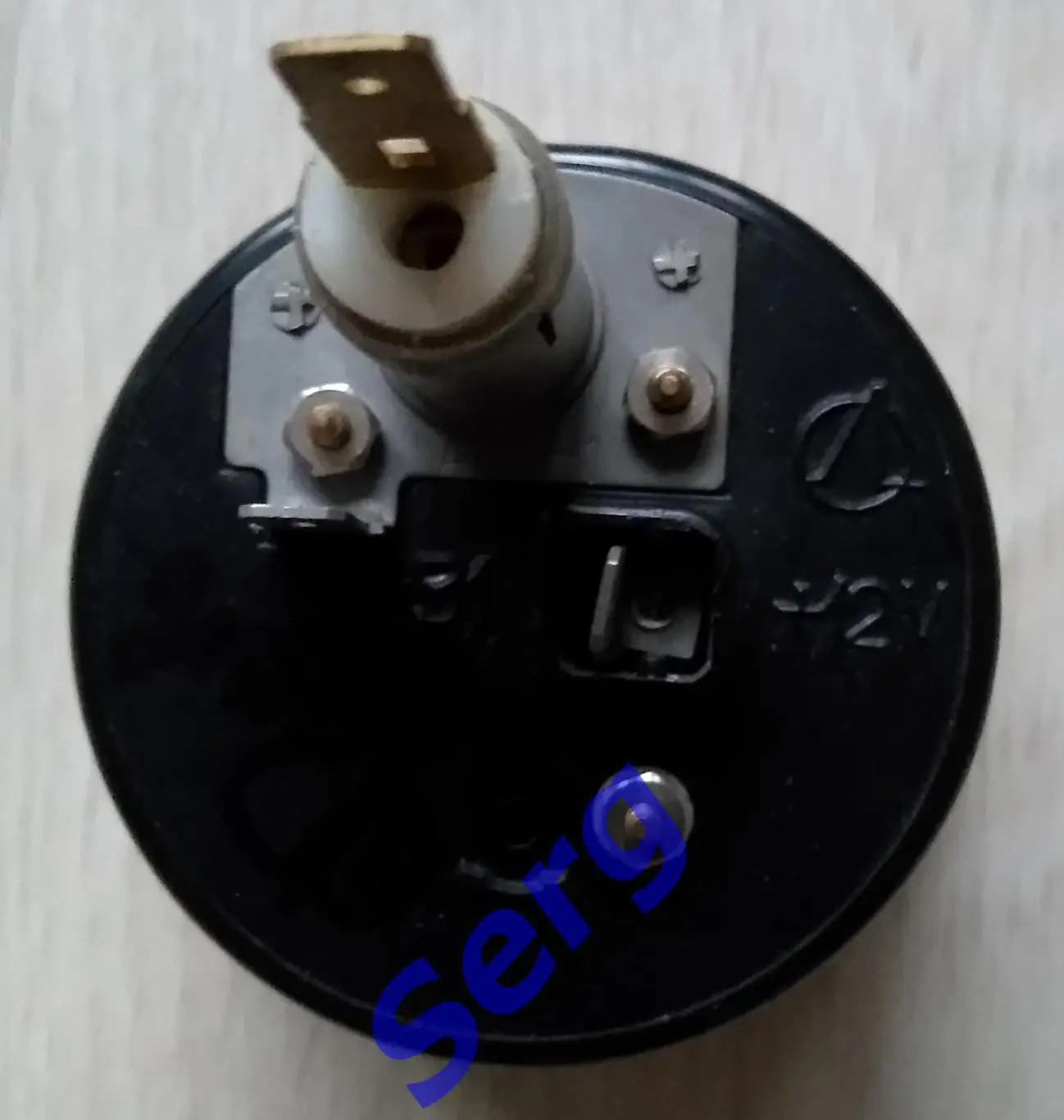 Часы автомобильные из ВАЗ-21074 1