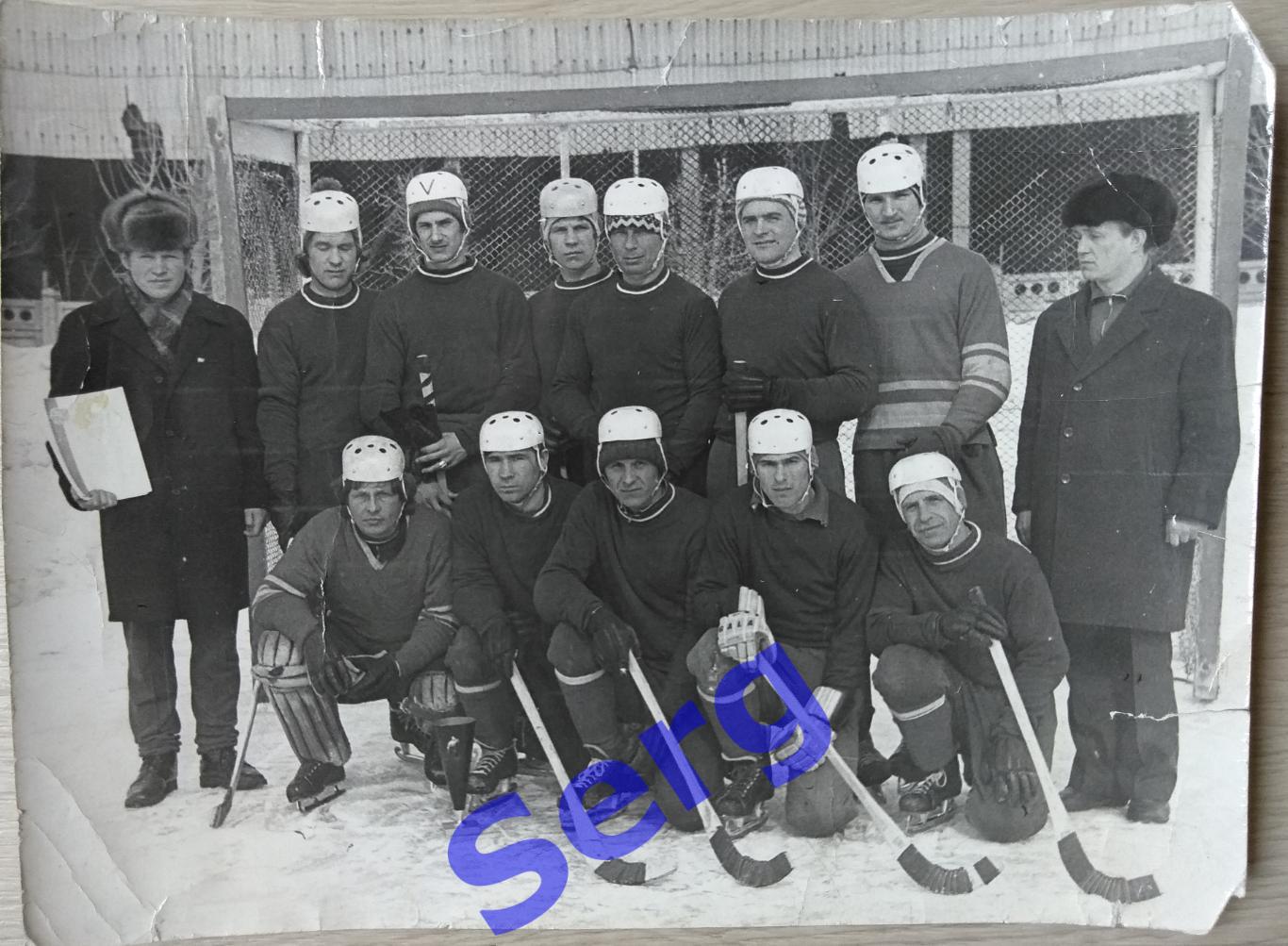 Команда Сура Пенза. Хоккей с мячом. 1976 год