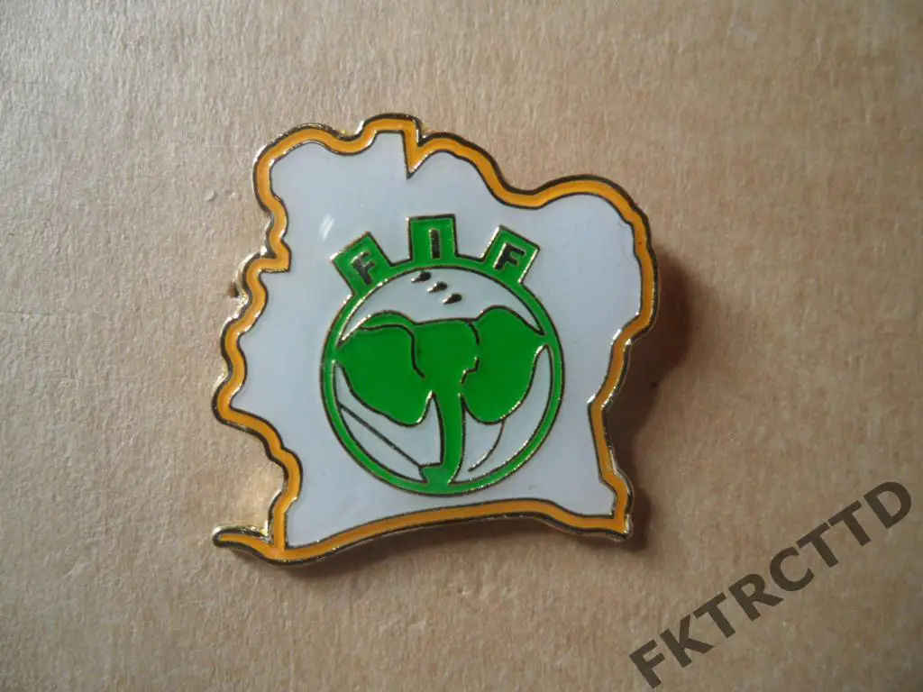 Знак -футбольный- распродажа-69