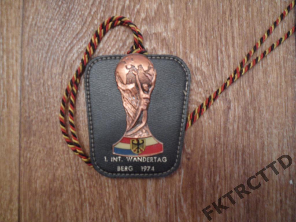 Знак - футбольный- КУБОК МИРА -1974 г
