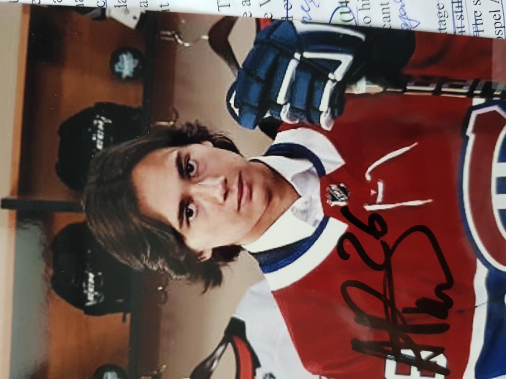 Автограф хоккеиста НХЛ Александра Романова