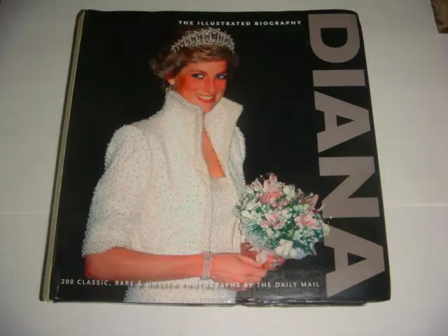 Книга мини Принцесса Диана Diana Princess of Wales 1998 год