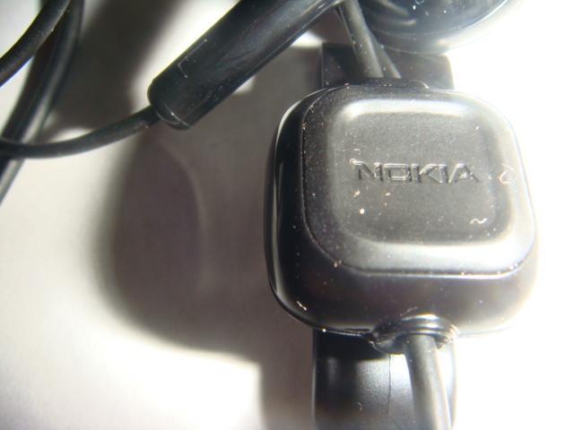 Наушники для телефона Nokia2323 новые 1