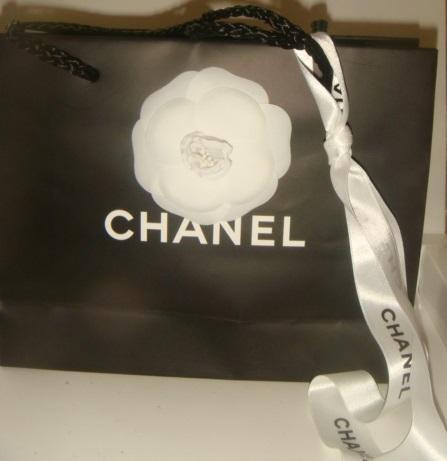 Пакет Шанель малый с лентой и камелией Chanel оригинал