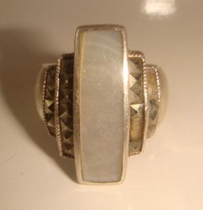 Кольцо серебро с перламутром и марказитами винтаж