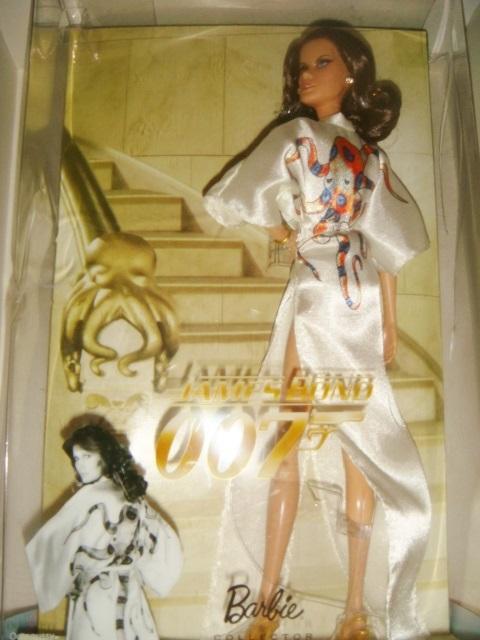 Кукла Барби Джеймс Бонд Осьминожка золотая коллекция оригинал
