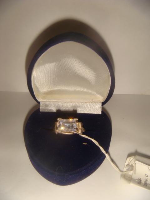 Кольцо с муссанитом серебро новое винтаж 90х годов