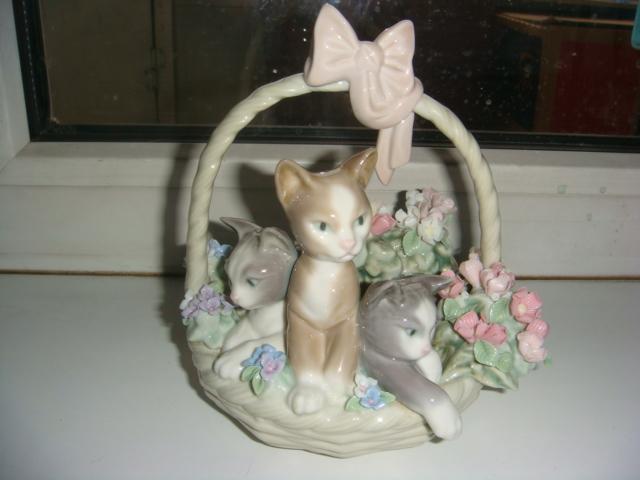 Статуэтка кошки в корзинке LLadro 1984 год