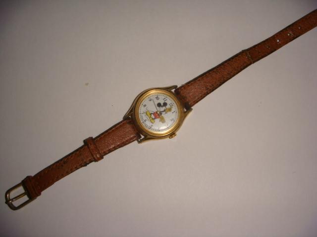 Часы винтаж Микки Маус Дисней оригинал 60- е года.